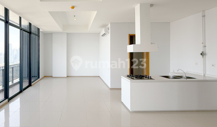 Samara Penthouse 3BR Apartment Unfurnished