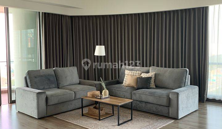 Apartement St Moritz 3br Furnished Bagus 1