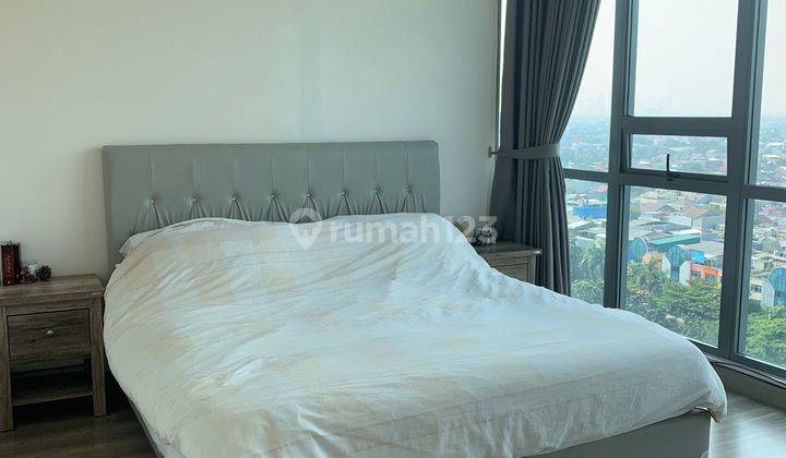 Apartement St Moritz 3br Furnished Bagus 2