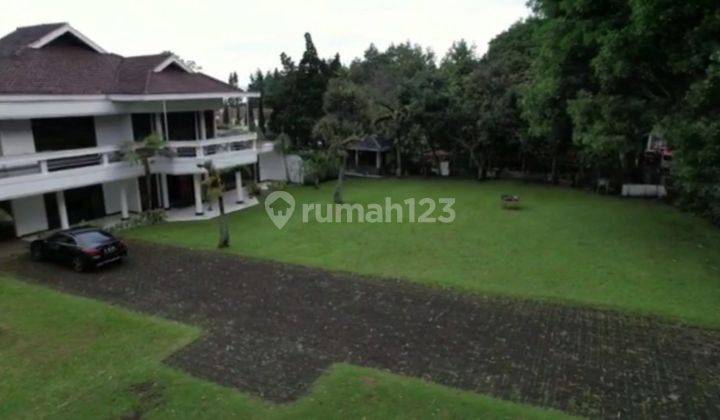 Villa Area Strategis Pariwisata Bandung 2 Lantai Furnished 2