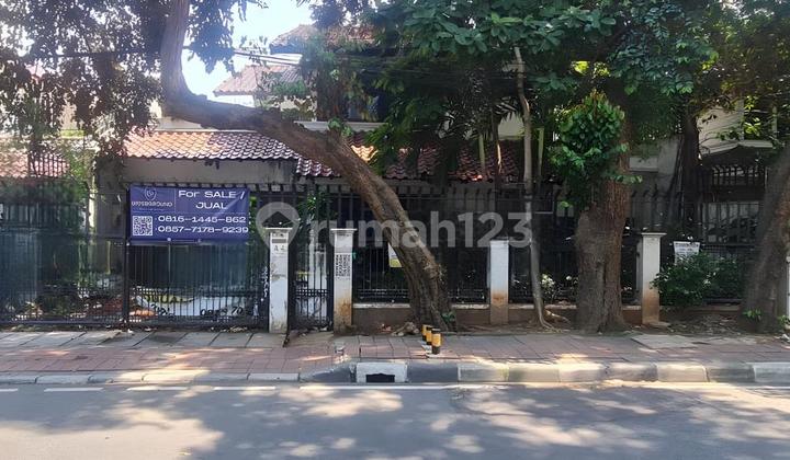 Dijual Rumah Hitung Tanah di Gandaria Jakarta Selatan Dijual Rumah Hitung Tanah di Gandaria Jakarta Selatan