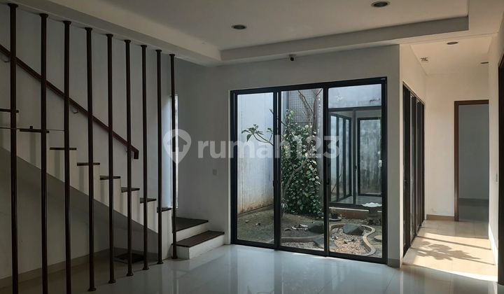 Luxury House in Denara Depark Asri Near AEON Mall BSD City