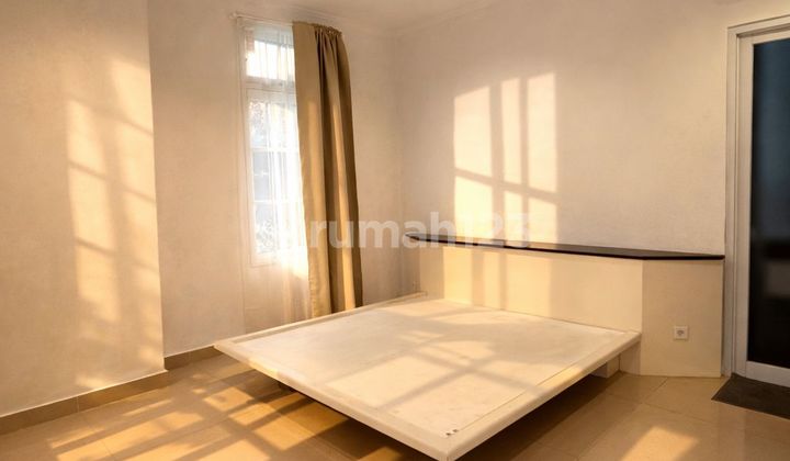 Dijual Rumah Mewah di Belakang BSD Plaza Edelweis BSD City