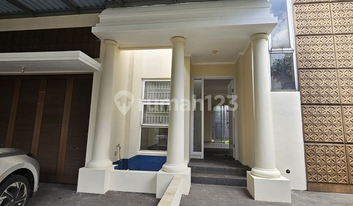 For Sale Luxury House in Shefield Greenwich BSD City 2