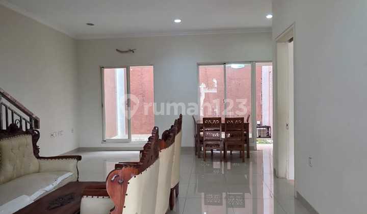 For Quick Sale: Flaminggo Springs House in Gading Serpong 2