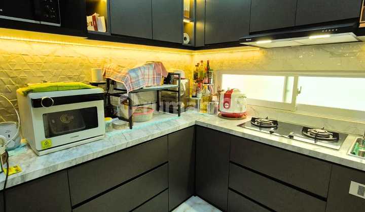 For Quick Sale: Kencana Loka House in BSD Near the Toll Road 2