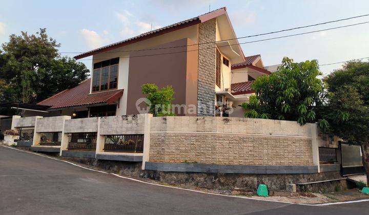 Rumah Startegis Hook Full Furnished di Tengger Gajahmungkur 2