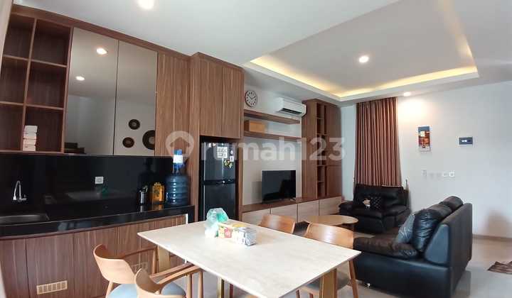 Rumah Full Furnished premium baru cluster Hilago BSB City 2