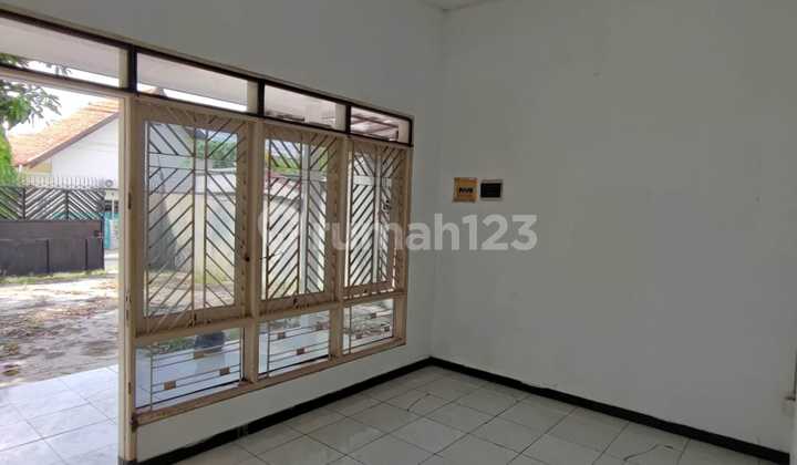 Rumah Jl. Pandean Lamper Tengah Kota Seberang Sekolah, Peterongan 14