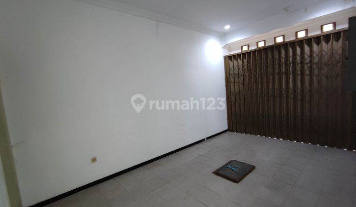 Rumah Hook Semi Furnished Cluster Srondol Bumi Indah, Semarang 2