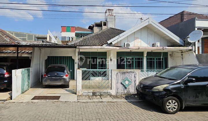 Rumah butuh renov dekat Paragon Mall SHM, Tanah Mas Semarang 1