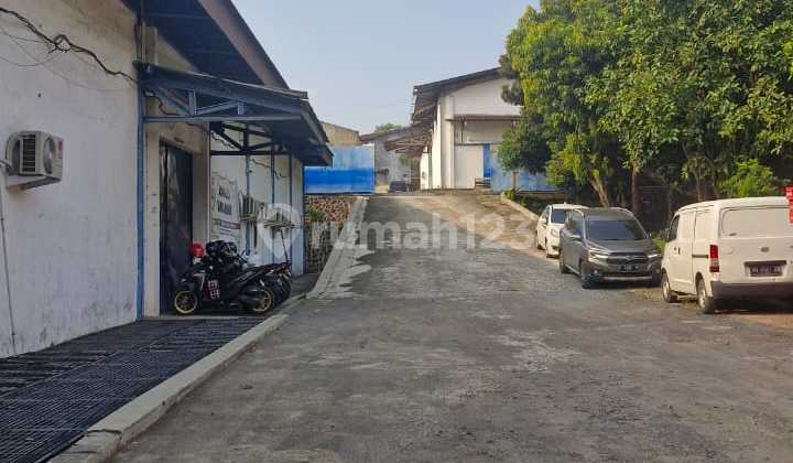 Gudang Strategis Siap Pakai Untuk Usaha di Jalan Raya Walisongo 2