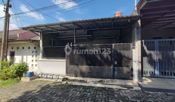 Rumah Bagus Strategis Siap Huni di Kawasan Puri Anjasmoro 1