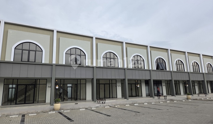 New 2-Story Exclusive Shop House in Victoria Square Citraland 1