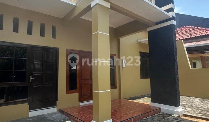 Good Ready-to-Occupy House in Puri Anjasmoro Block A 1