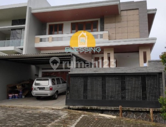 Rumah Premium Siap Huni di Golf Residence Candigolf, Jangli 1