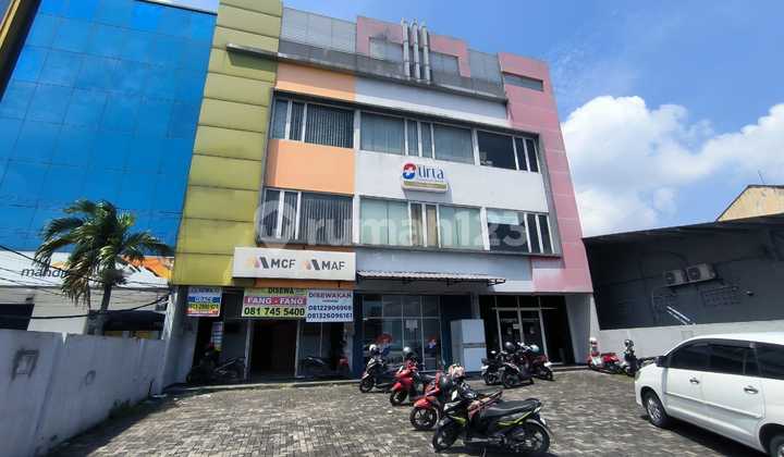 Ruko Luas, Bagus dan Siap Pakai di Majapahit 1