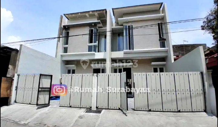 Rumah Baru 2 Lantai di Rungkut Surabaya 1