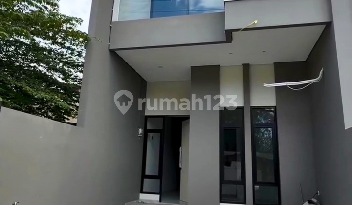 Rumah Bagus Di Tenggilis Mejoyo Surabaya 2