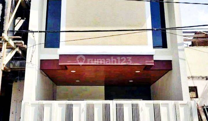 Rumah Baru 2 Lantai di Rungkut Mapan Surabaya  1