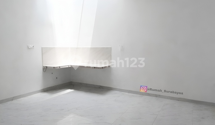 Rumah Baru 2 Lantai di Semolowaru Nginden Surabaya 2