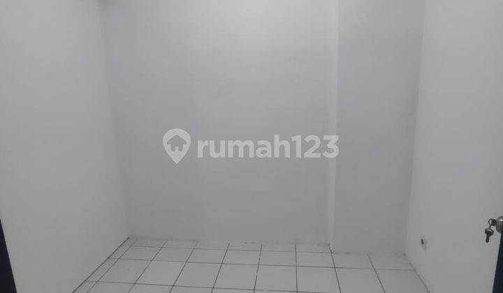 For Sale Grand Emerald Studio Apartment Empty
