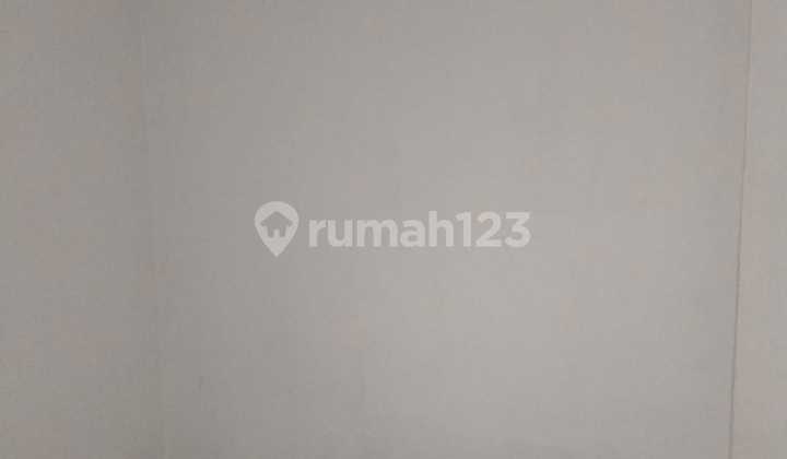 Disewakan Tahunan 2BR Kosongan  2