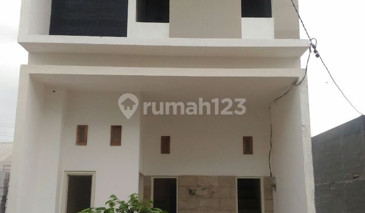 FOR RENT HOUSE – KALIMANTAN STREET, SURABAYA 1