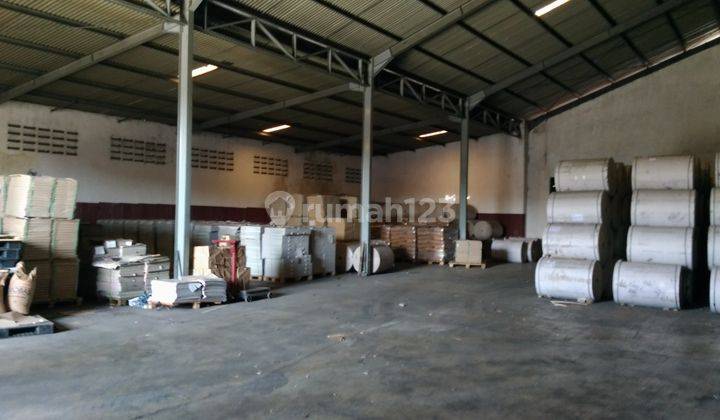 Disewakan gudang pusat kota surabaya, cocok untuk distributor  1