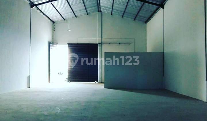 Sewa gudang 200 meter dari pintu tol cerme 1