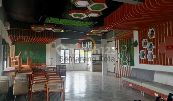 Business Building on Banjarsari Road 1