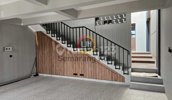 Luxury House in Puri Arga Golf 2