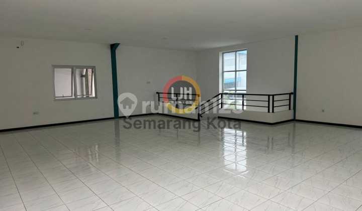 Nice warehouse in Candi Industrial Area 2