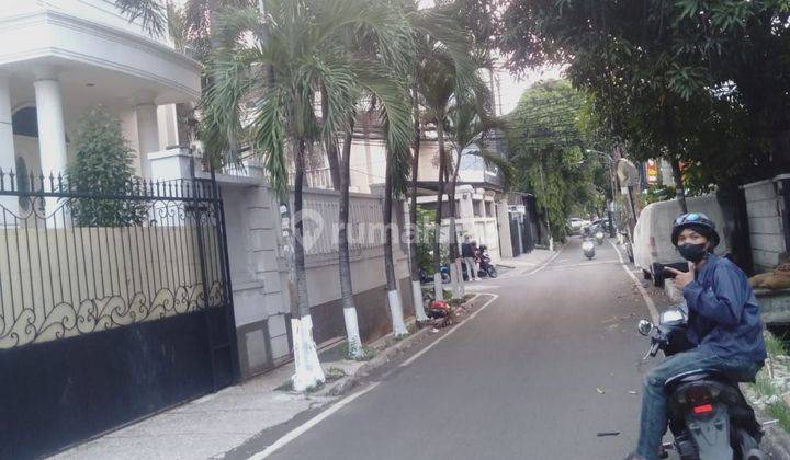 Rumah Mewah di Jl. Petojo Sabangan II 2 Lantai SHM Bagus Barat 2