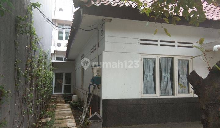 Rumah di Jalan Persatuan Guru Kel Petojo Selatan Kec Gambir Jakarta Pusat Jarang Ada  1