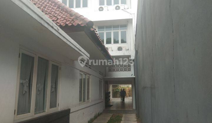 Rumah di Jalan Persatuan Guru Kel Petojo Selatan Kec Gambir Jakarta Pusat Jarang Ada  2