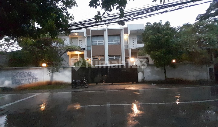 Rumah Mewah Harga Menarik Jl. Duren Bangka , Kel Duren Tiga, Kec Pancoran, Jakarta Selatan Rumah Mewah Harga Menarik Jl. Duren Bangka , Kel Duren Tiga, Kec Pancoran, Jakarta Selatan