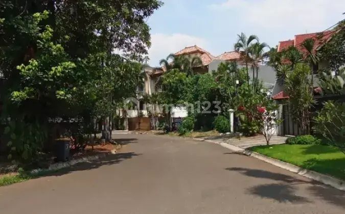 Rumah Mewah 2 Lantai di Jalan Kencana Permai Iii , Kel Pondok Pinang, Kec Kebayoran Lama Jakarta Selatan 2