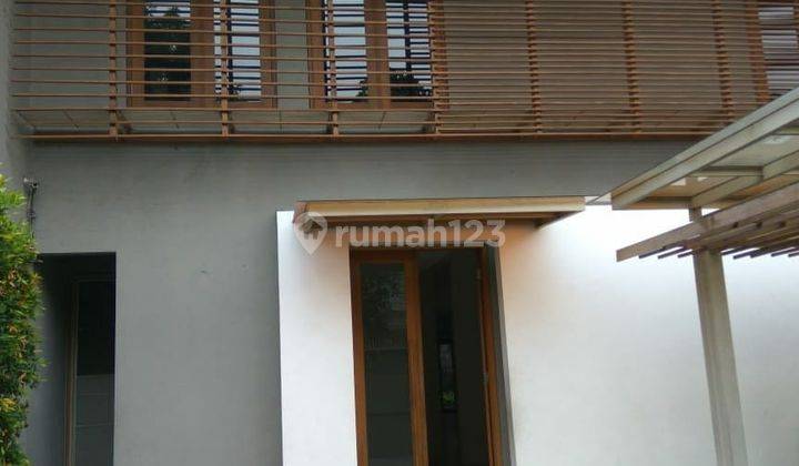 Rumah Bagus Minimalis For Lease in Menteng 2