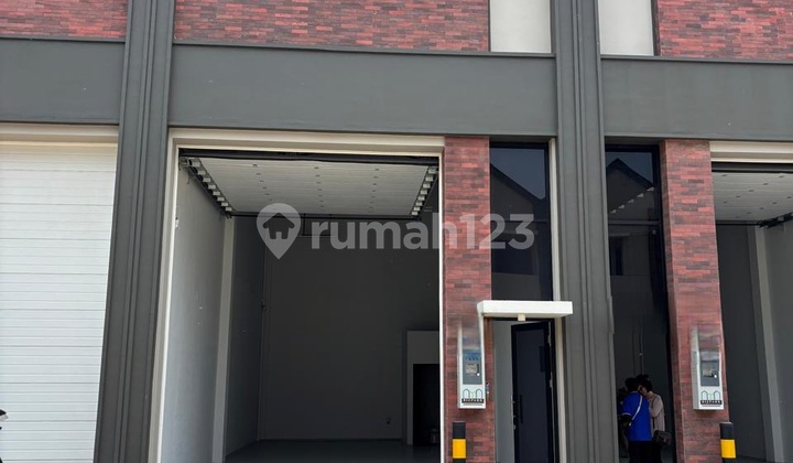 Disewakan Gudang Bizpark Pik2 Fasilitas Modern