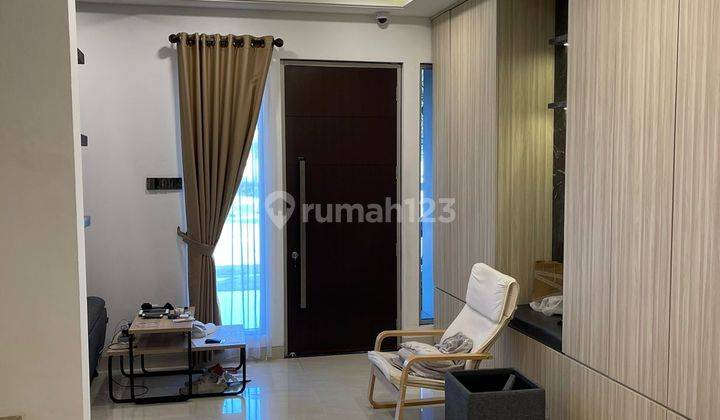 Rumah golf island minimalis full furnish super mewah  2