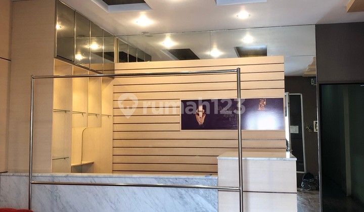 Elang Laut Rented Row House Suitable for Office