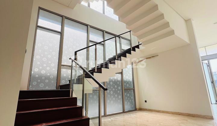 Dijual Rumah Mewah Golf Island View Danau 2