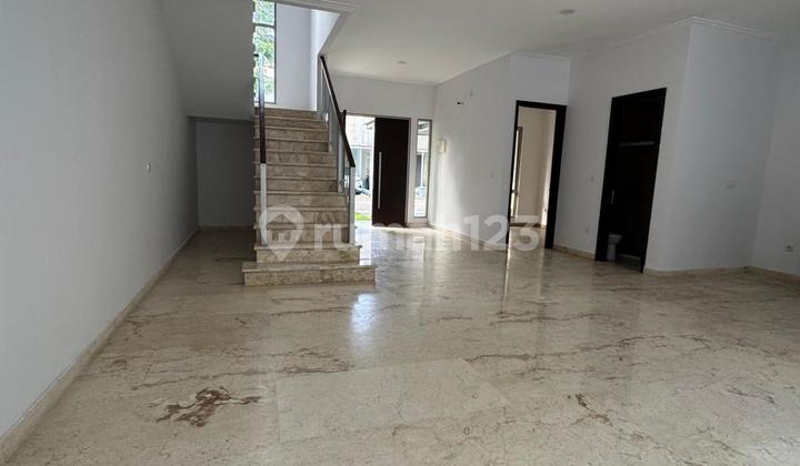 Golf Island House 8x20 Neat Ready to Occupied Good Cluster Golf Island House 8x20 Neat Ready to Occupied Good Cluster