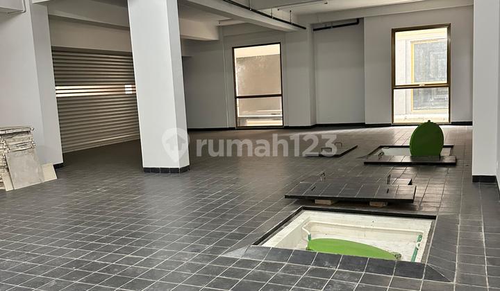 Foresta 7 BSD Partners 2 Suitable for Car Showroom 2