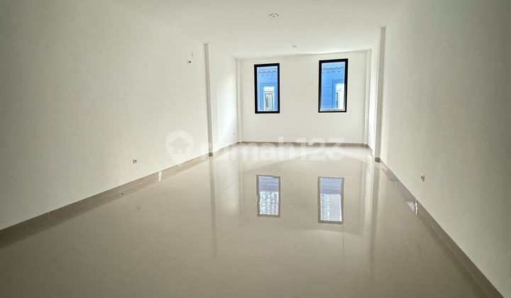 For Rent: Osaka Commercial Building PIK2, 2-Front Facade