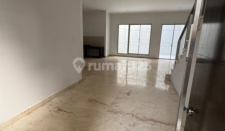 Golf Island House 8x20 Neat Ready to Occupied Good Cluster 2