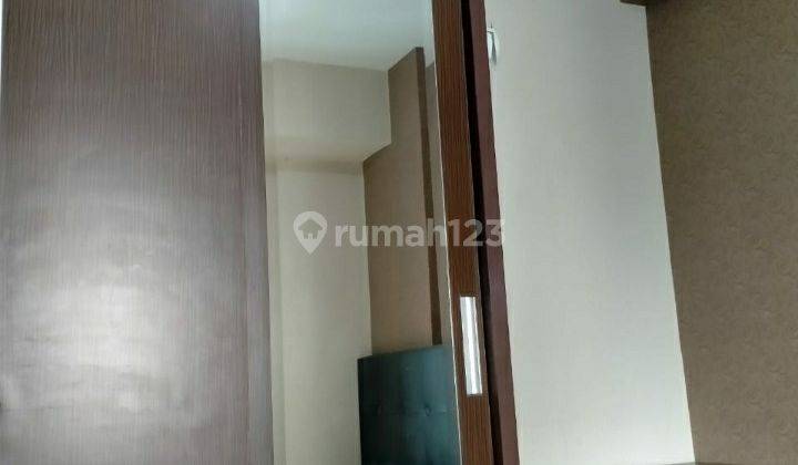 Hanya 37Jt Per Tahun Sudah Full Furnished 2 BR Green Pramuka 8
