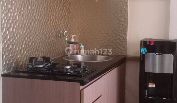 lantai 5 Furnished Apartemen Green Pramuka City 2 Kamar Tidur 2