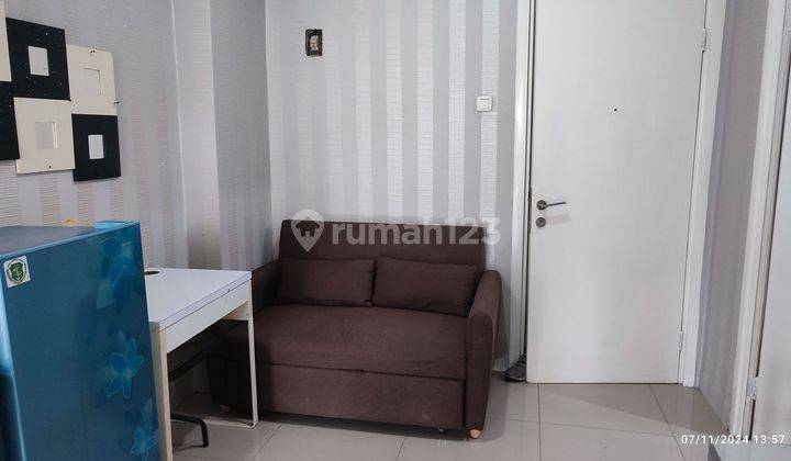 2 Kamar Tidur Sudah Renovasi Furnished Green Pramuka Apartemen 1